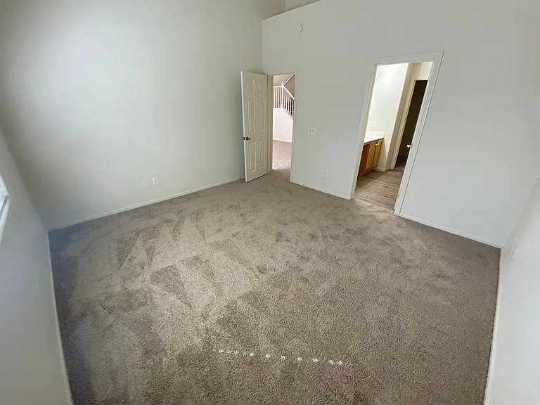 10185 Birch Bluff Ln — Photo 6