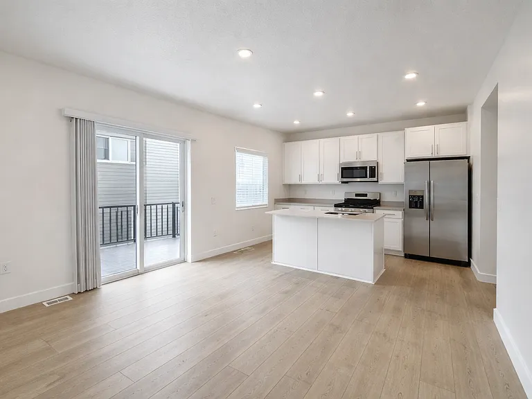 1514 W Bright Eyes Ln — Photo 4