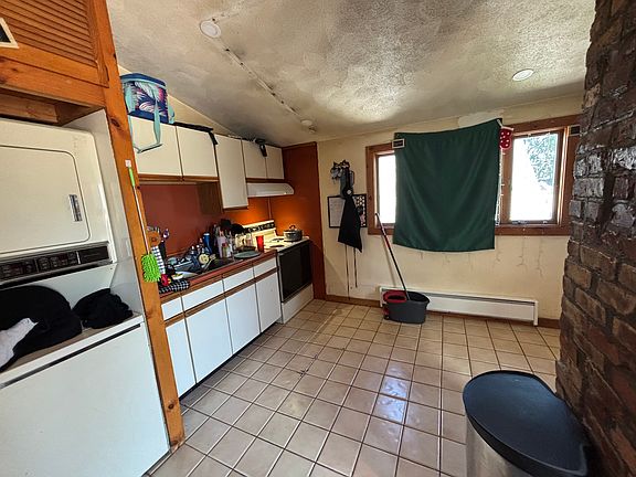 4th image of 30 Harris Rd Floor 3