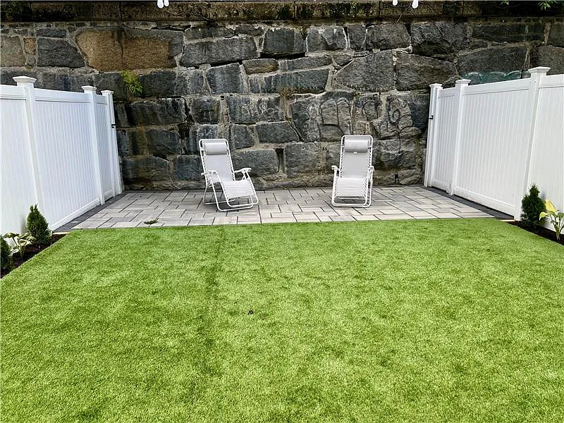 56 Robey St — Photo 3