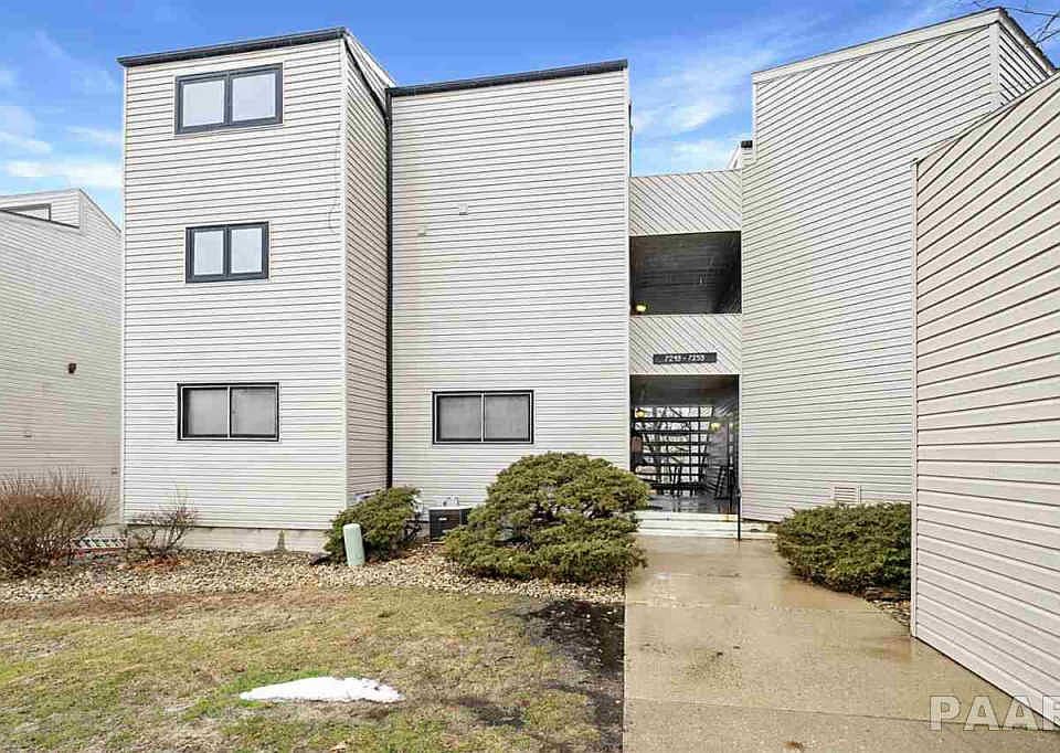 1st image of 7257 N Lakeside Ct #29
