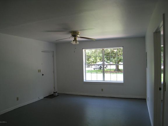3rd image of 9224 2nd Ave