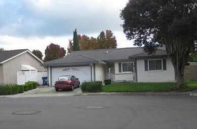1st image of 2664 Hilton St
