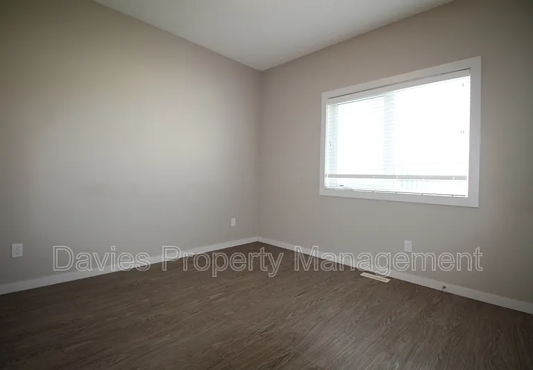 3938 Claxton Loop SW #MAIN — Photo 9