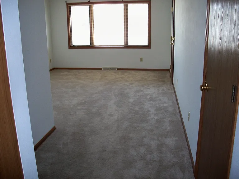 2051 Cliff Alex Ct S #3 — Photo 3