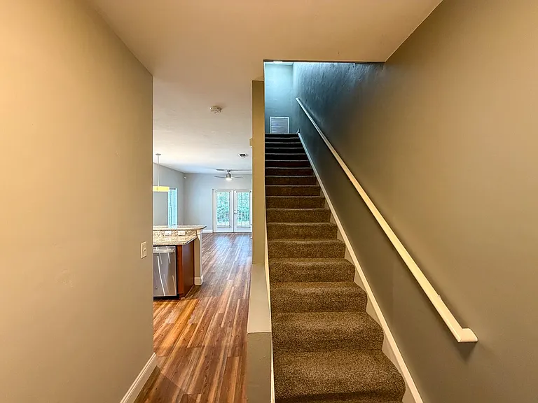 2915 SW 35th Pl #101 — Photo 12