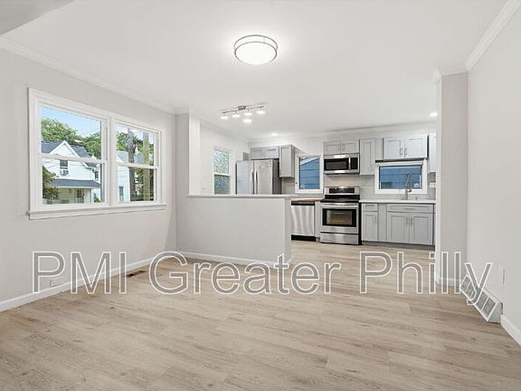5th image of 1523 W Cheltenham Ave