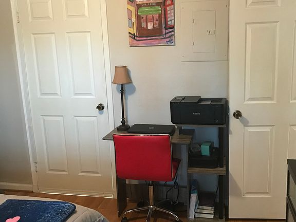 5th image of 3307 Wyndham Cir APT 1161