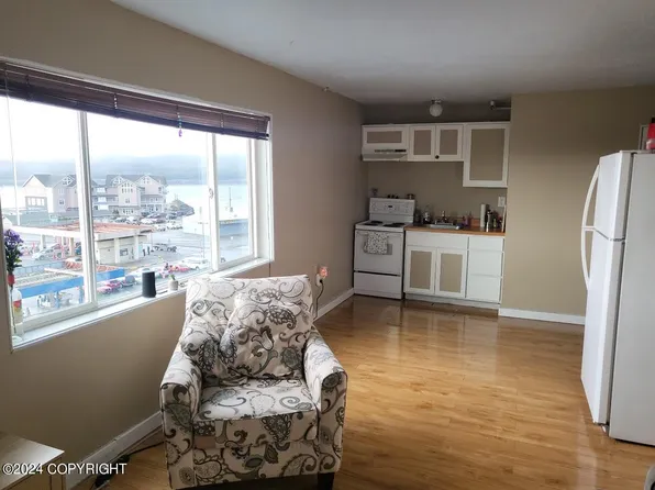 2415 Hemlock St APT 601, Ketchikan, AK 99901