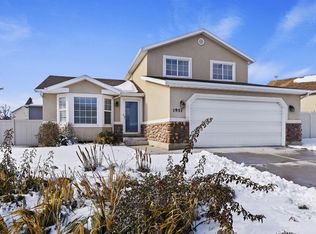 1951 N Tuscany Dr, Saratoga Springs, UT 84045
