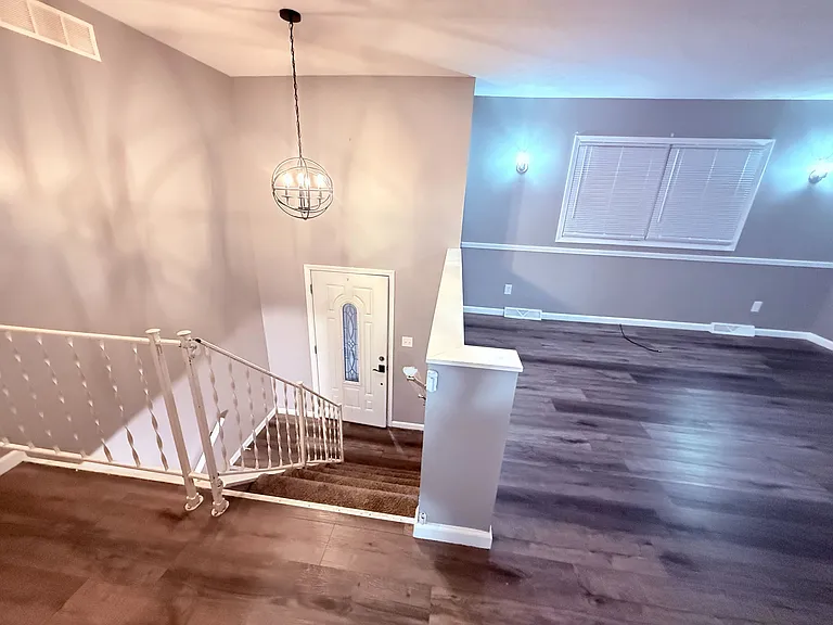 6109 Richmond Ave — Photo 11
