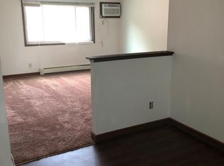 3080 8th St APT 1, Marion, IA 52302