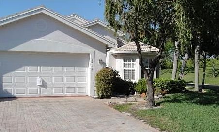 3rd image of 7527 Sagunto St