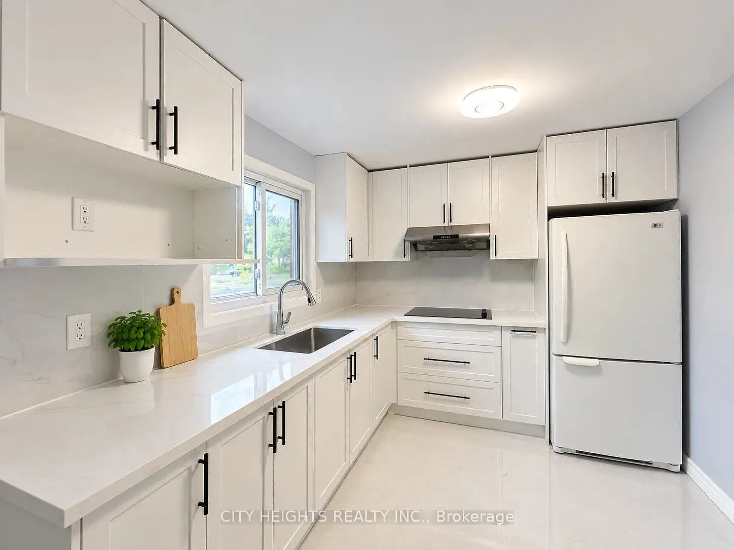 2 bed, $2,200 — Photo 3