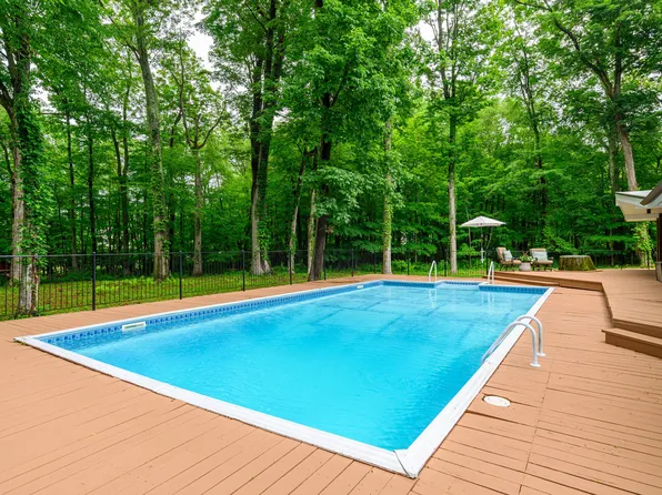 6 High Ridge Grove, Brookfield, CT 06804
