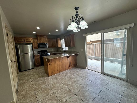3rd image of 920 S 25 E Unit 11E