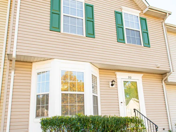 310 Kings Crest Dr, Stafford, VA 22554