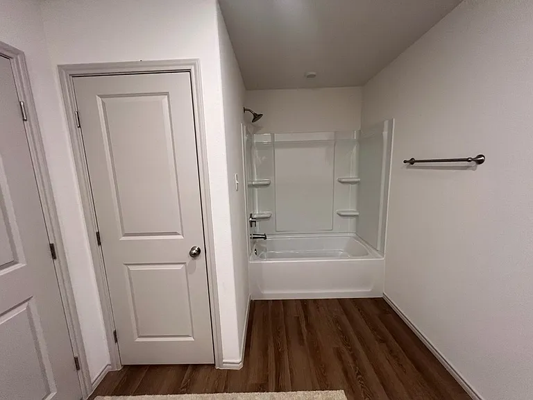 2613 Crescent Pl #1103 — Photo 26