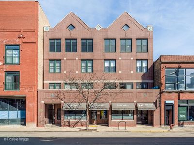 2733 N Lincoln Ave APT C, Chicago, IL, 60614