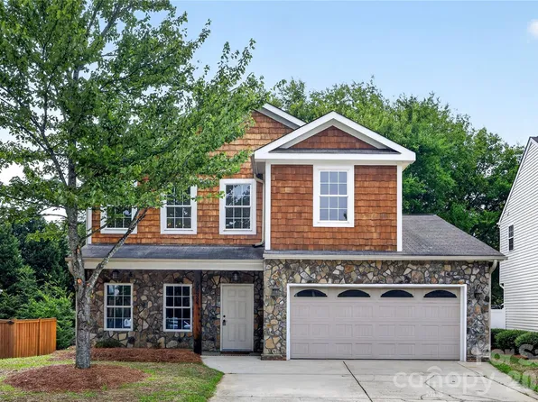 9232 Aloysia Ln, Charlotte, NC 28269