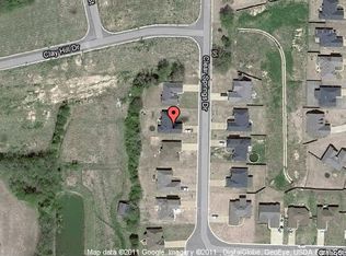 100 Clear Spring Dr, Oakland, TN 38060