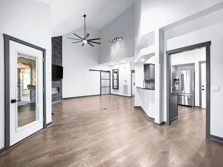 700 Harpeth Trace Dr — Photo 15