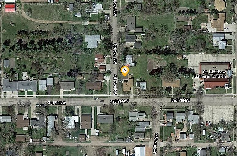 1st image of 222 4th Ave NW