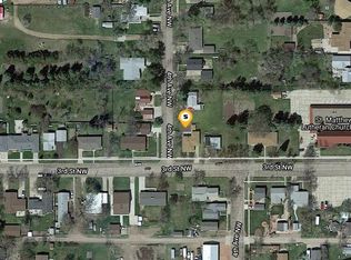 222 4th Ave NW, Hazen, ND 58545