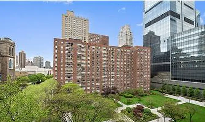 Sold by William Raveis Real Estate | media 10