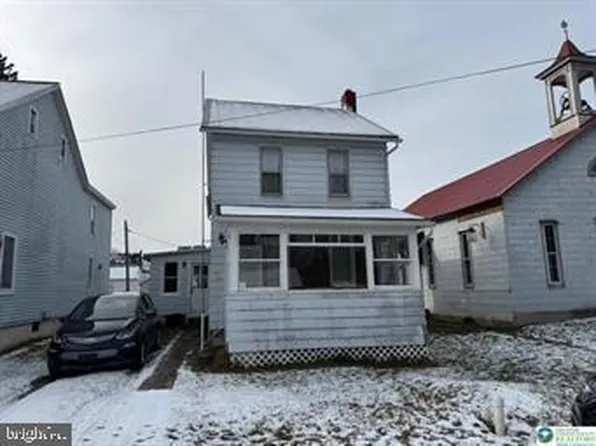 14 Chapel Dr, Hamburg, PA 19526