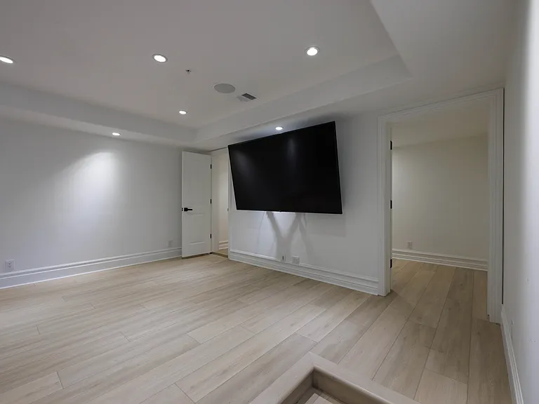 6029 Fairview Pl — Photo 102