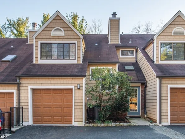 903 Alysia Ct, Mine Hill Twp., NJ 07803
