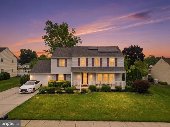 315 Tenby Chase Dr, Delran, NJ 08075