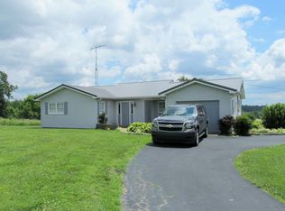 325 Centerview Rough River Ln, Hudson, KY 40145