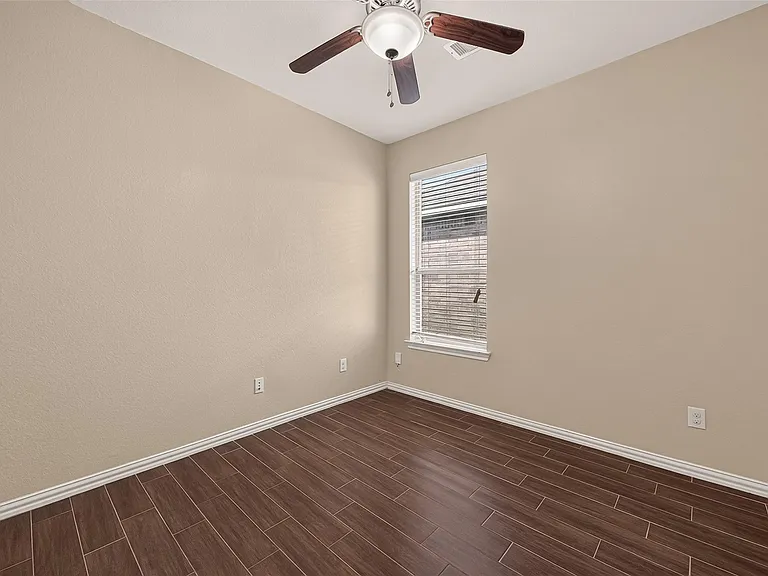 12107 Redbud Brook Trl — Photo 33