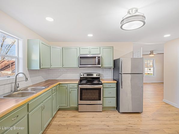 27 Phillips Ln, Taylorsville, KY 40071