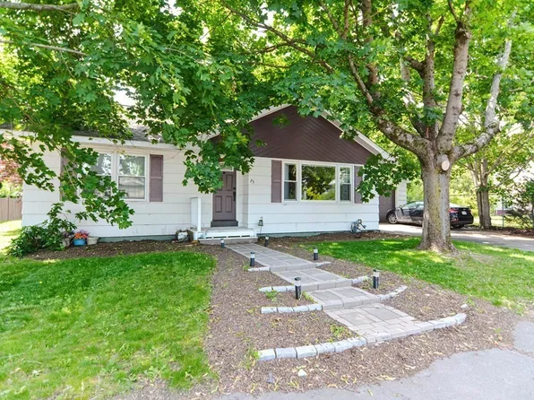 75 Jackson St, Taunton, MA 02780