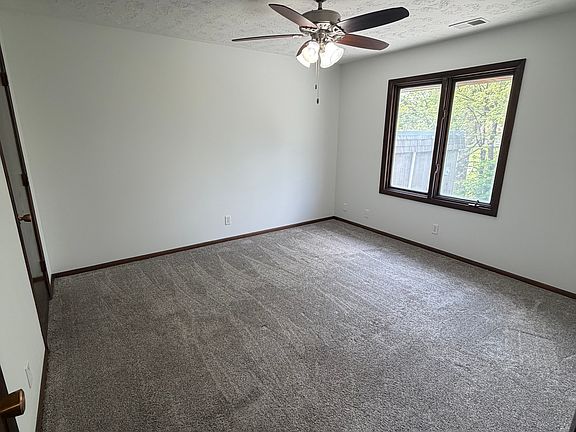 4th image of 6710 S 83rd Ave #8