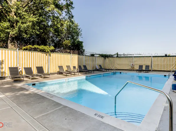 1170 Ocean Parkway image 8 of 10