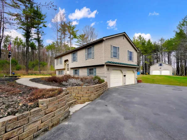 61 Town Farm Road, Oakland, ME 04963
