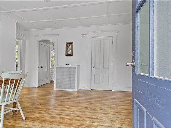 5th image of 60 College Street #1