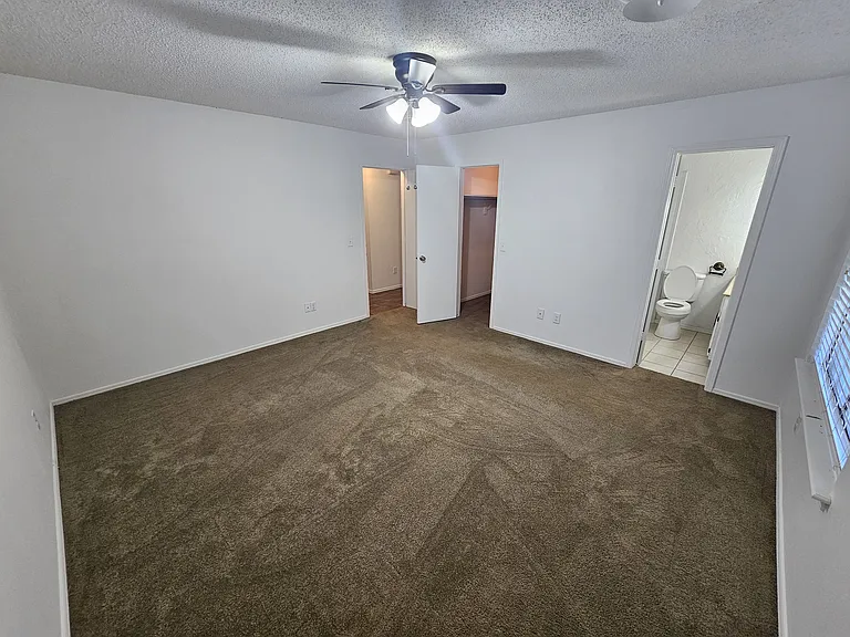 713 S Biscay Ln — Photo 8