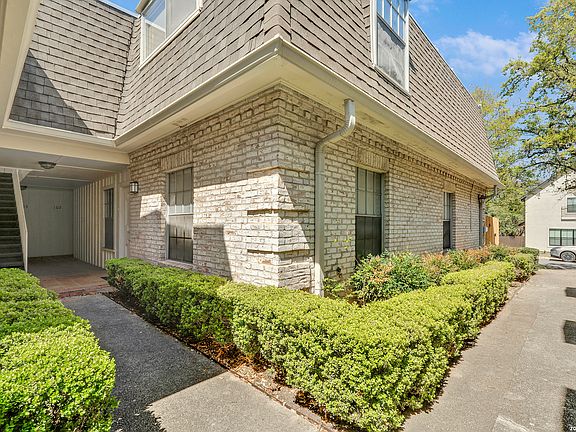2nd image of 168 Barilla Pl #102
