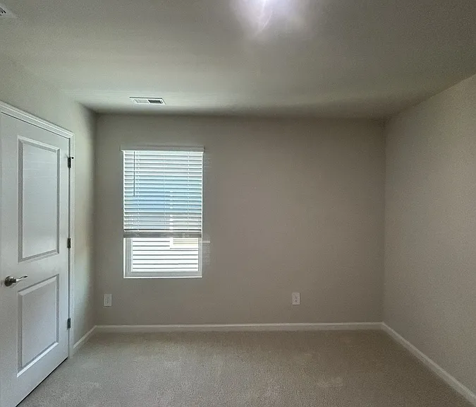 1025 Saint Lawrence Dr — Photo 12