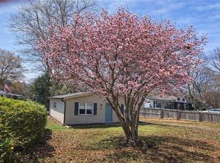 305 Spicewood Dr, Greensboro, NC 27405