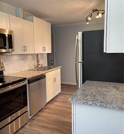 4th image of 25 Glenmore Dr