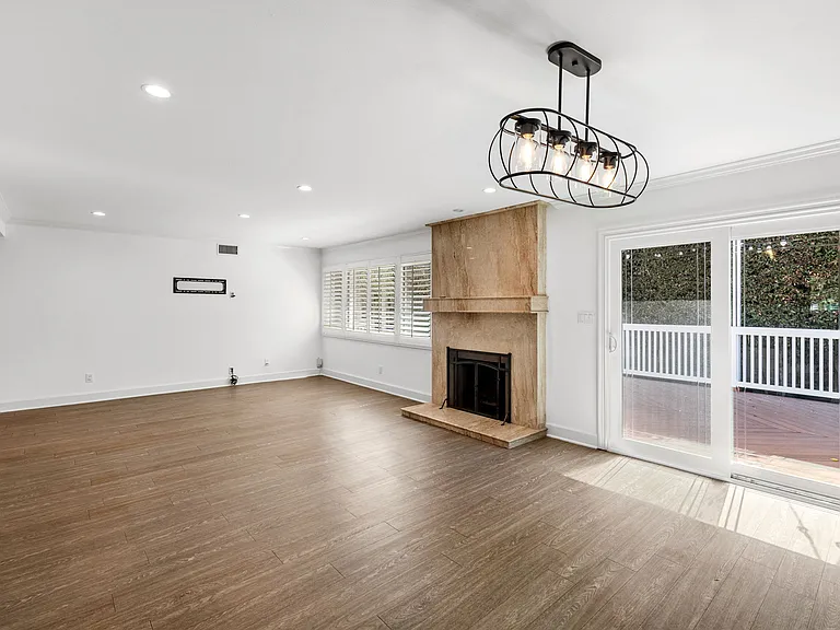 23125 Adolph Ave — Photo 22
