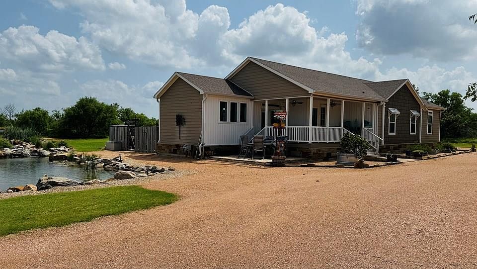 1st image of 2304 County Road 200
