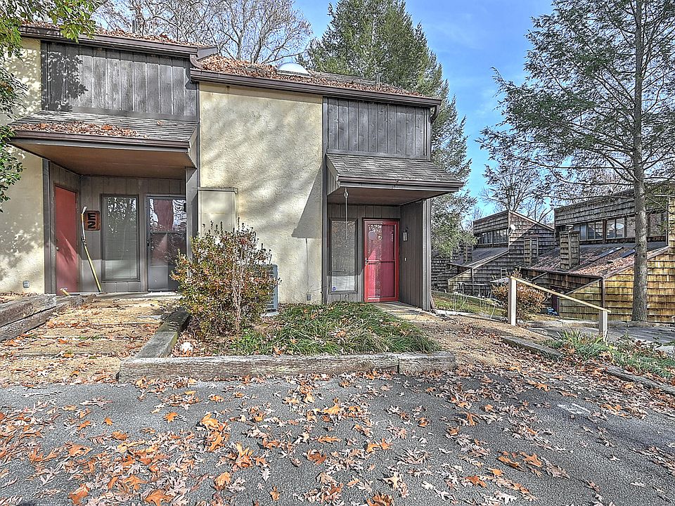 1st image of 115 Beechnut St APT E1