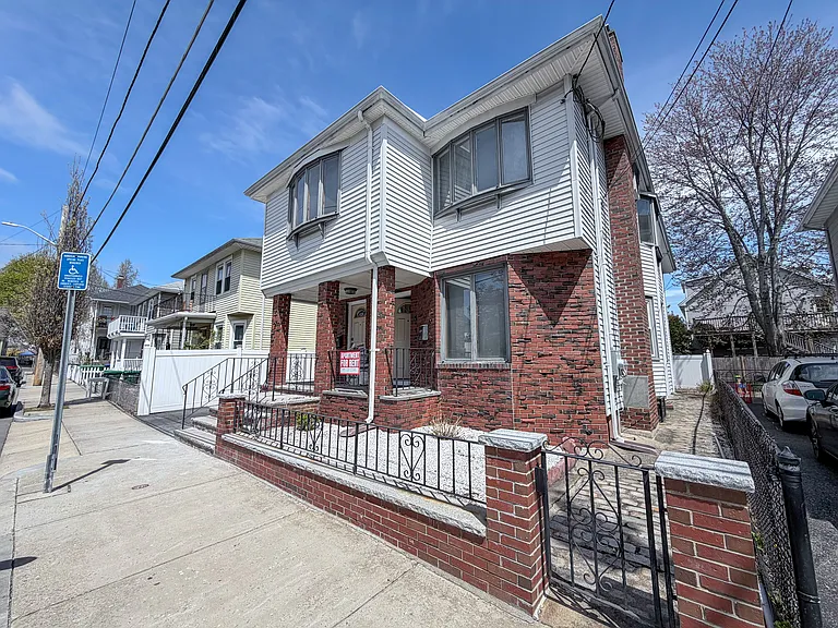 35 Eliot St #35 — Photo 17